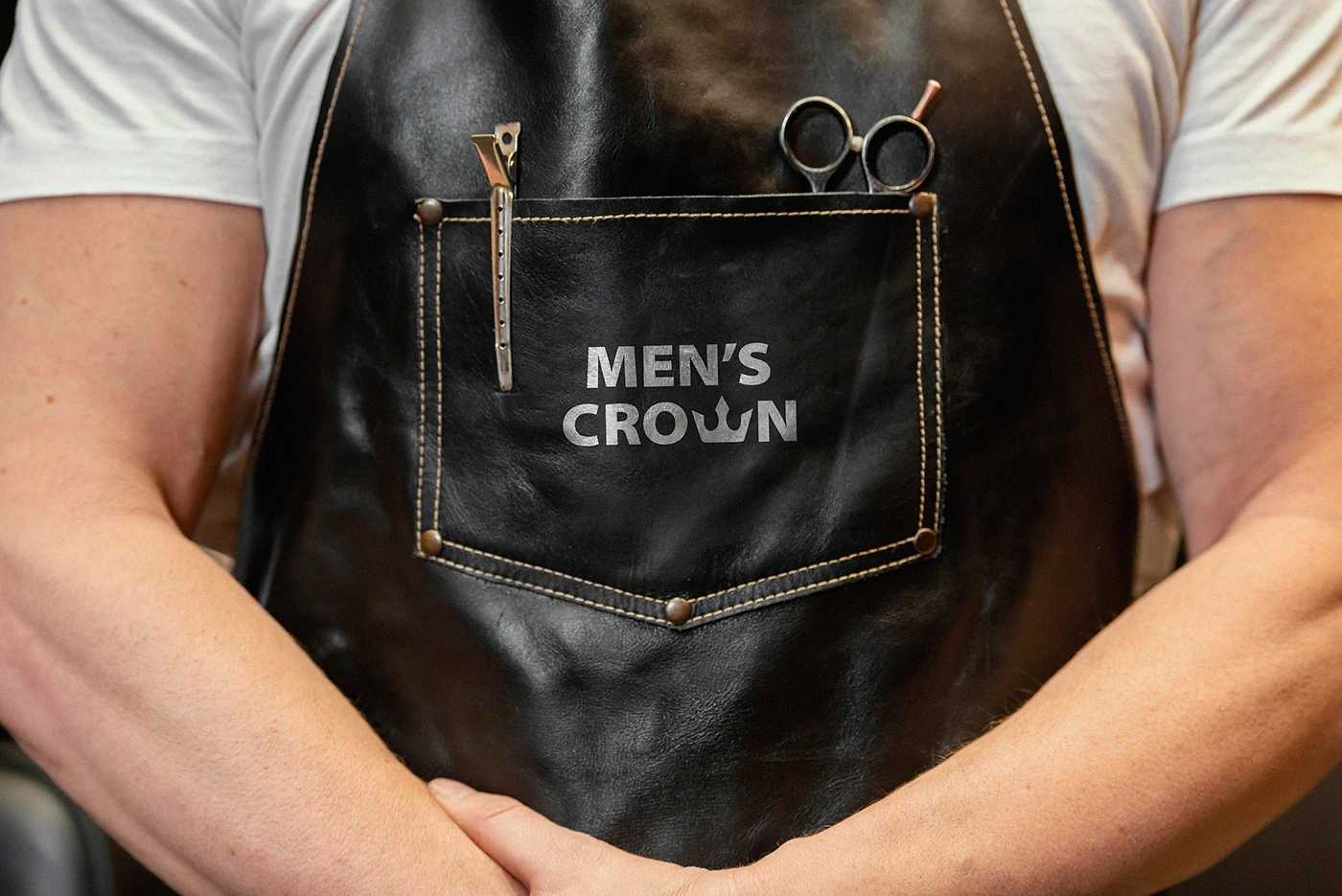 Men’s Crown barbershop identity